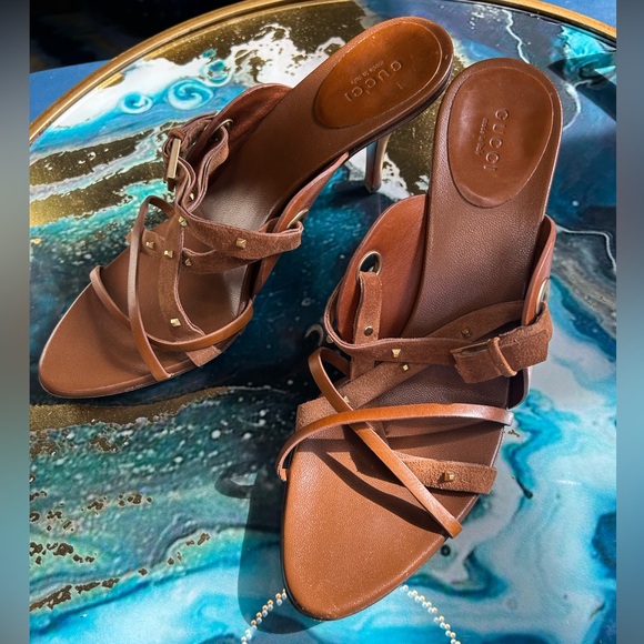 Gucci vintage kitten heels & dust bag Authentic - Picture 4 of 12